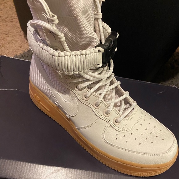 af1 size 8
